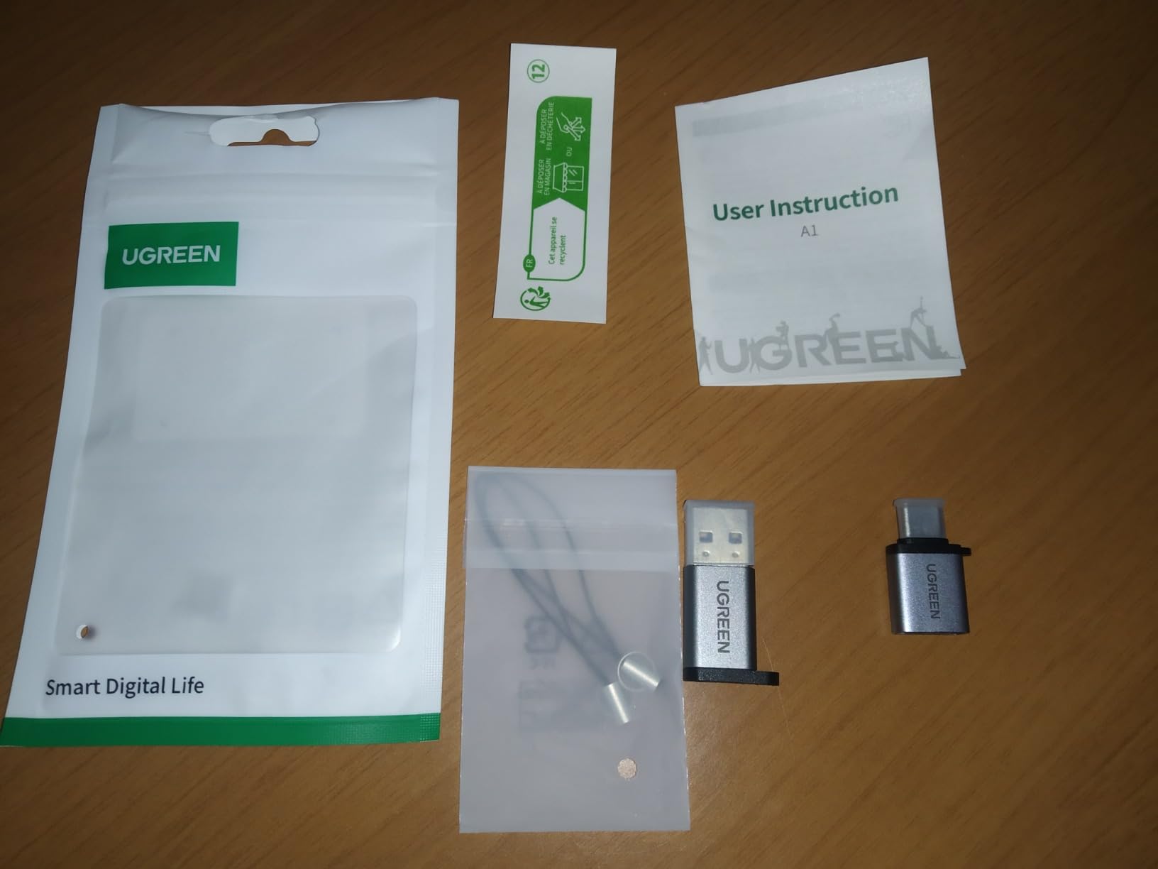 Li ho presi per mio figlio universitario e sono perfetti per collegare hard disk, chiavette e persino il microfono USB al MacBook senza hub ingombranti, trasferimento veloce e costruzione solida che resiste allo zaino