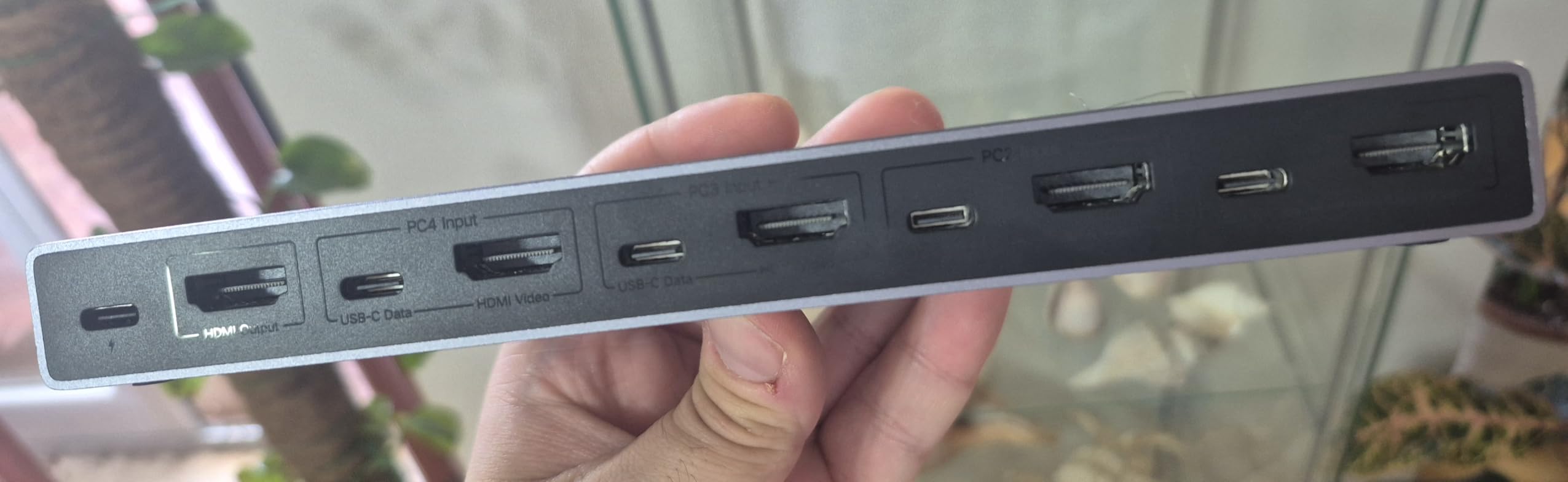 Un solo monitor, due PC, zero problemi