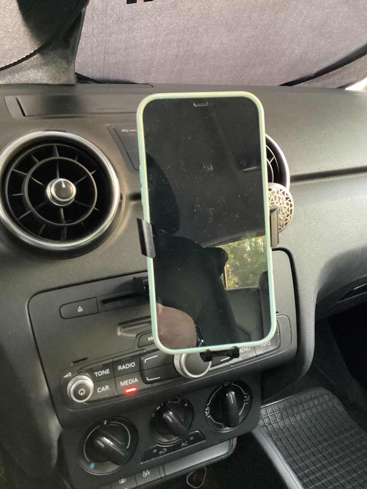 Buona idea per auto vecchiotte